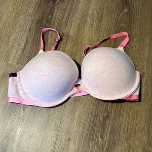 Victoria secret strappy bra 38D